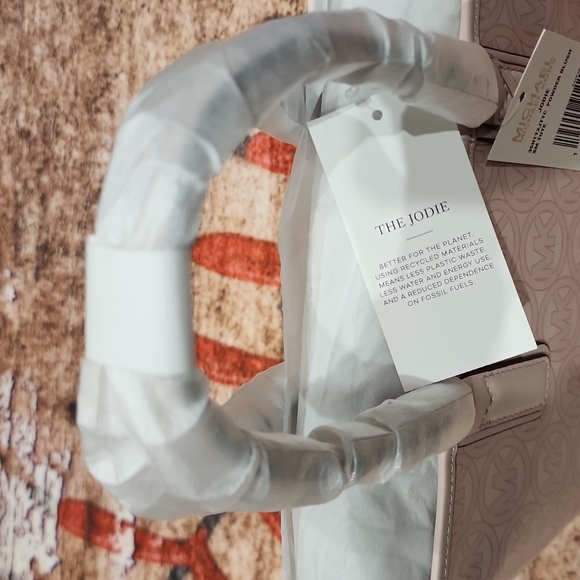 NWT Michael Kors bag - Picture 4 of 6